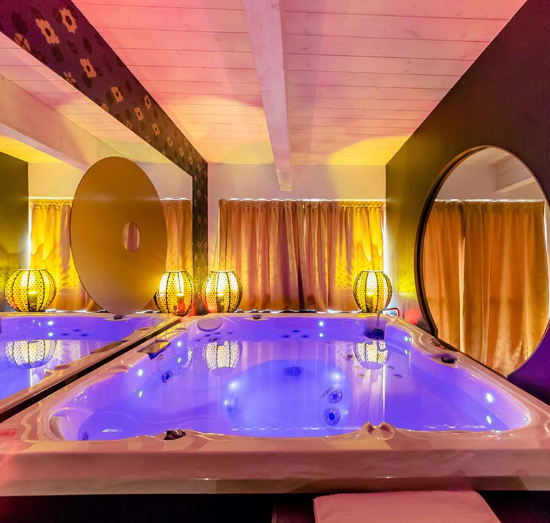 Motel con piscina in camera | Diamante Mhotel